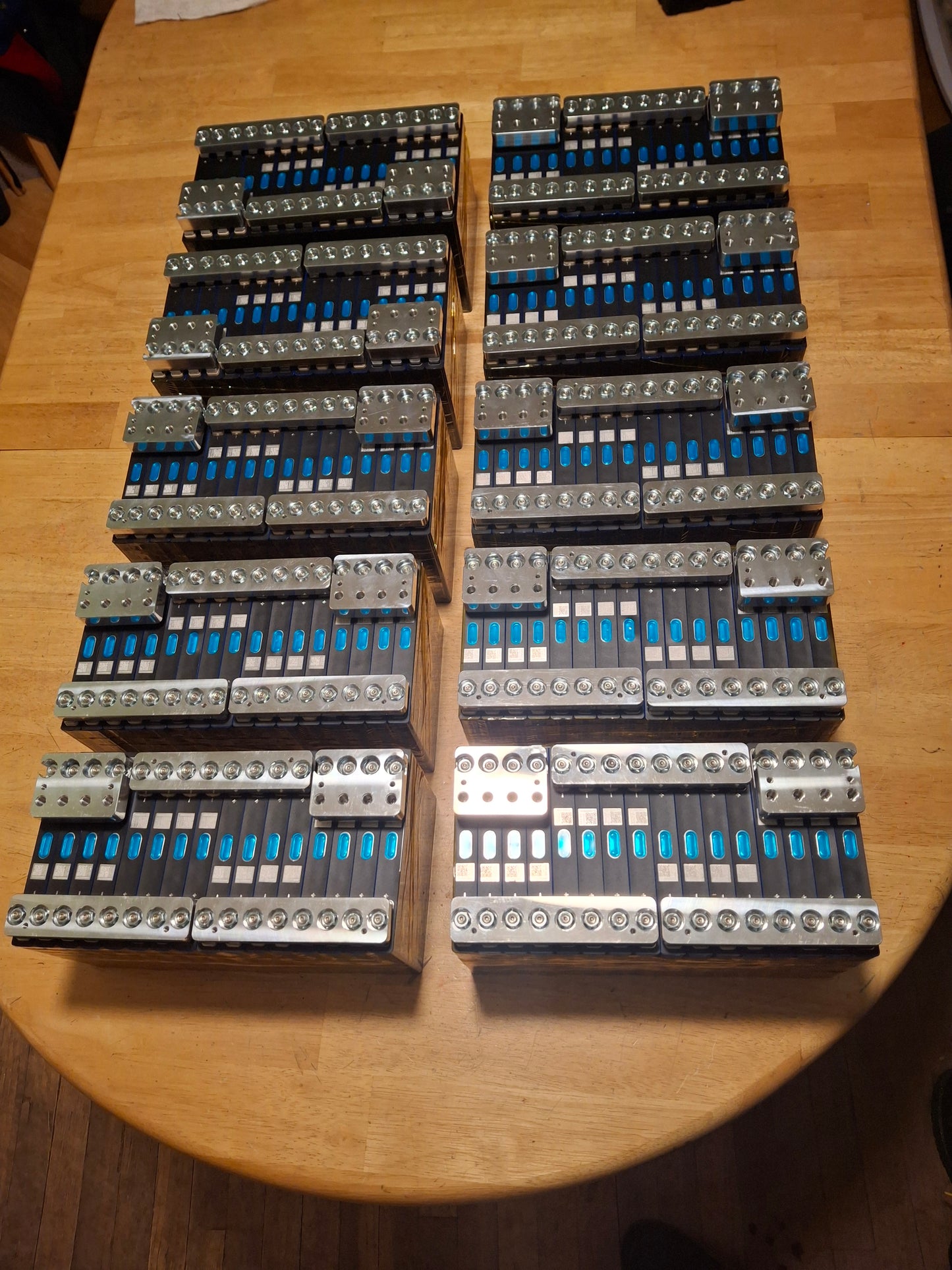 90ah EVE Lifepo4 Battery Bank...$200 DEPOSIT
